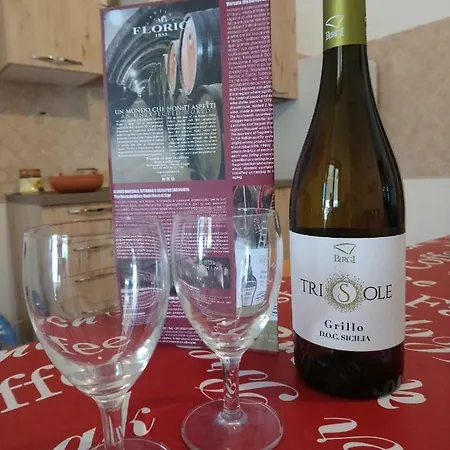 Of Kite And Wine Apartmán *